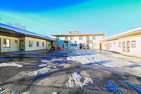 Love Hotels Silver Street by OYO at Hurley WI