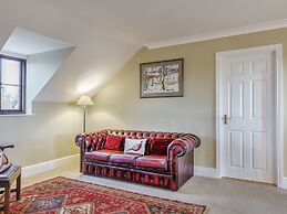 Tuffon Hall Farmhouse