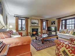 Tuffon Hall Farmhouse