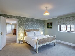 Tuffon Hall Farmhouse