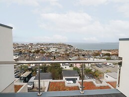 5 Quay Court