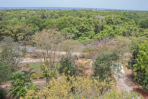 Haley's Paradise at Blue Hole