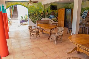 Haley's Paradise at Blue Hole