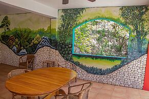 Haley's Paradise at Blue Hole