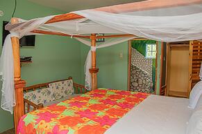 Haley's Paradise at Blue Hole