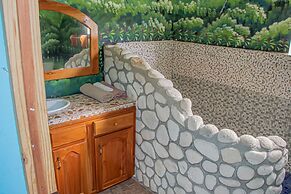 Haley's Paradise at Blue Hole