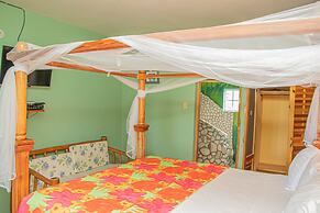 Haley's Paradise at Blue Hole