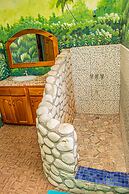 Haley's Paradise at Blue Hole