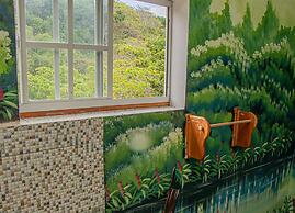 Haley's Paradise at Blue Hole