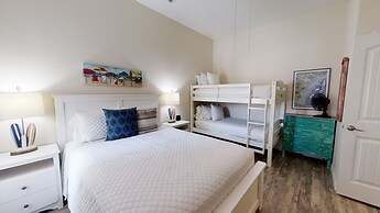 Augie's Escape-14911