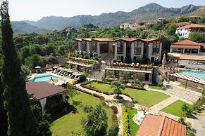 Boho Garden Selimiye