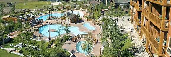 SPACIOUS Studio | Ski In/Out | Pool & Hot Tubs | in the Heart of PANOR