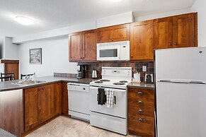 SPACIOUS Studio | Ski In/Out | Pool & Hot Tubs | in the Heart of PANOR