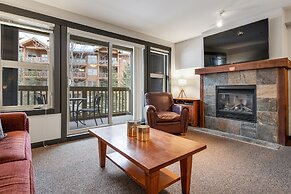 SPACIOUS Studio | Ski In/Out | Pool & Hot Tubs | in the Heart of PANOR