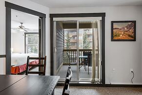 LARGE 2-Br 2-Ba | Ski In/Out | Pool & Hot Tubs | Central Upper Village