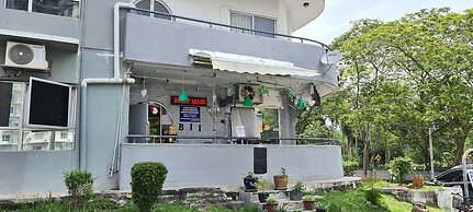 OYO 90499 Marina View Villas