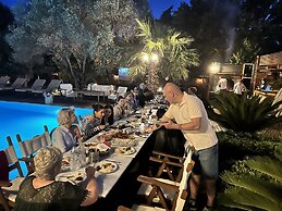 Dolce Vita Luxury Bungalows