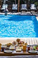 Dolce Vita Luxury Bungalows