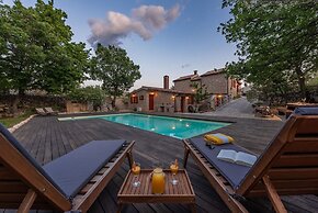 Villa Stone House Magarac