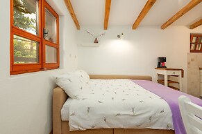 Villa Stone House Magarac