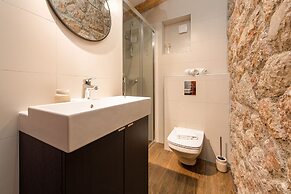 Villa Stone House Magarac