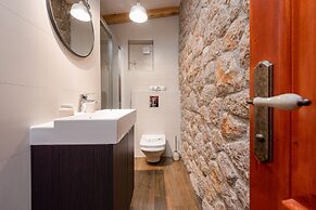 Villa Stone House Magarac