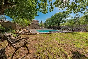 Villa Stone House Magarac