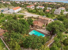 Villa Stone House Magarac