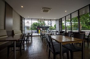 Marsi Hotel Bangchak