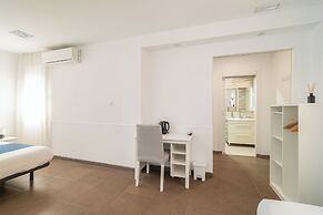 Laramond Barcelona Rooms