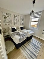 No 73 Aparthotel by condokeeper