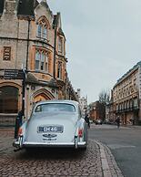 No 73 Aparthotel by condokeeper