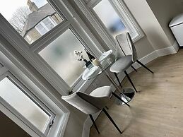 No 73 Aparthotel by condokeeper