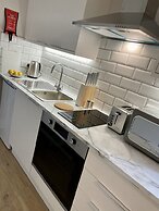 No 73 Aparthotel by condokeeper