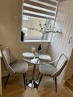 No 73 Aparthotel by condokeeper