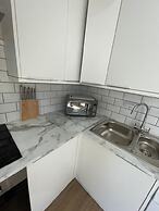 No 73 Aparthotel by condokeeper