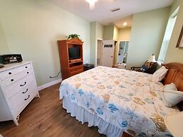 Treasure Beach 2 Bedroom Home by RedAwning