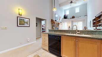 Mammoth Green #205 3 Bedroom Condo by RedAwning