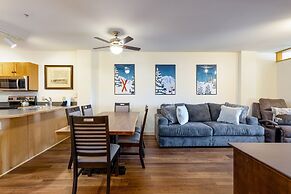 8363 Buffalo Lodge 3 Bedroom Condo by RedAwning