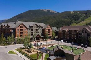 8363 Buffalo Lodge 3 Bedroom Condo by RedAwning