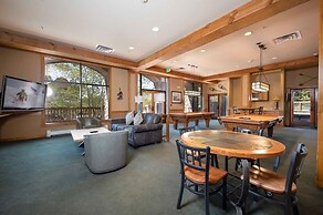 8363 Buffalo Lodge 3 Bedroom Condo by RedAwning