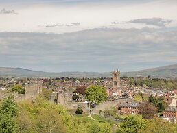 138c Old Star & Garter Mews