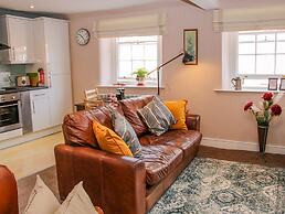 138c Old Star & Garter Mews