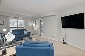 AMAZING 3Br Condo | Heated Pool & Hot Tub | Hm Theatre | Fire Table | 