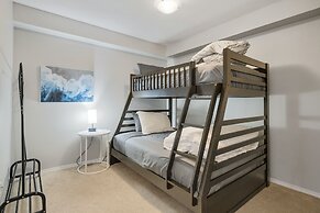 AMAZING 3Br Condo | Heated Pool & Hot Tub | Hm Theatre | Fire Table | 