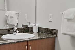 AMAZING 3Br Condo | Heated Pool & Hot Tub | Hm Theatre | Fire Table | 