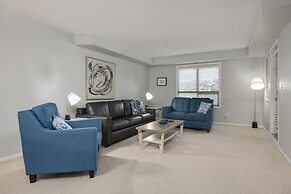 AMAZING 3Br Condo | Heated Pool & Hot Tub | Hm Theatre | Fire Table | 