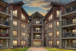 AMAZING 3Br Condo | Heated Pool & Hot Tub | Hm Theatre | Fire Table | 