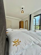 Shahin Golden Hotel