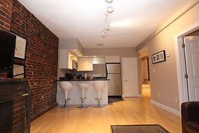 Maverick Suites at 402 Columbus Ave